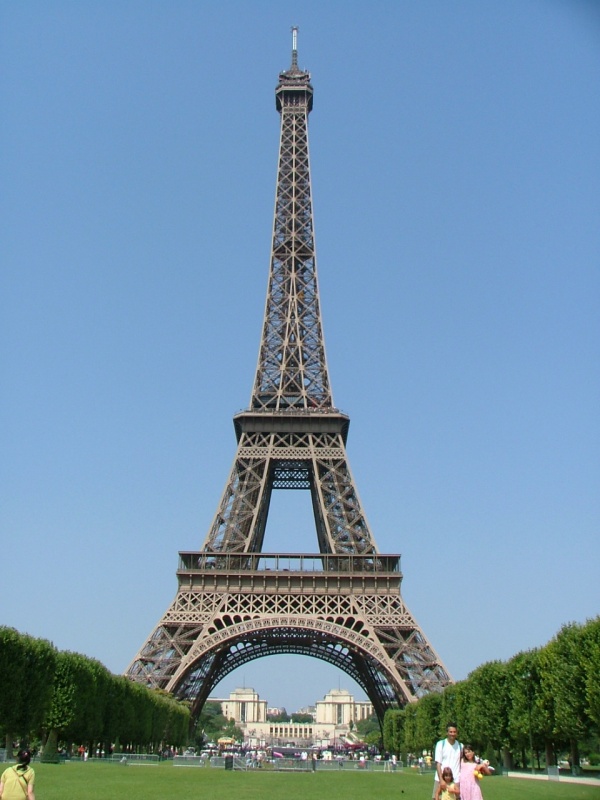 Large collection of photos of the Eiffel Tower (112 фото)