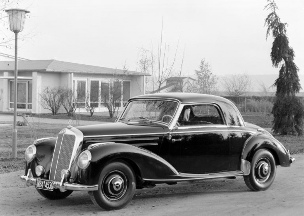 История Mercedes-Benz в фото и картинках